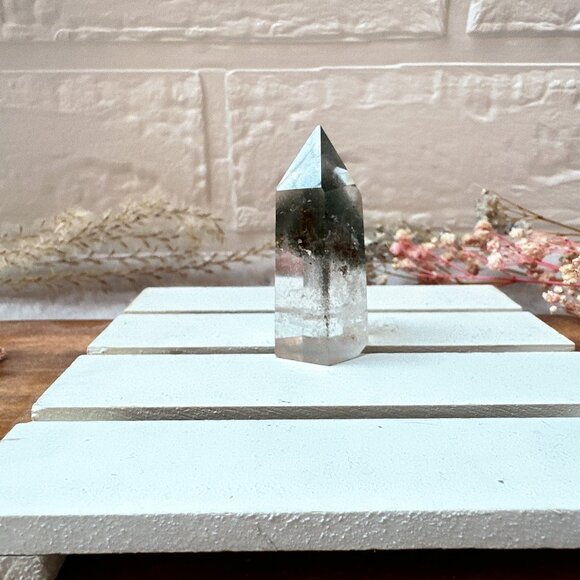 Mini Garden Quartz Tower Obelisk - Picture 3 of 9
